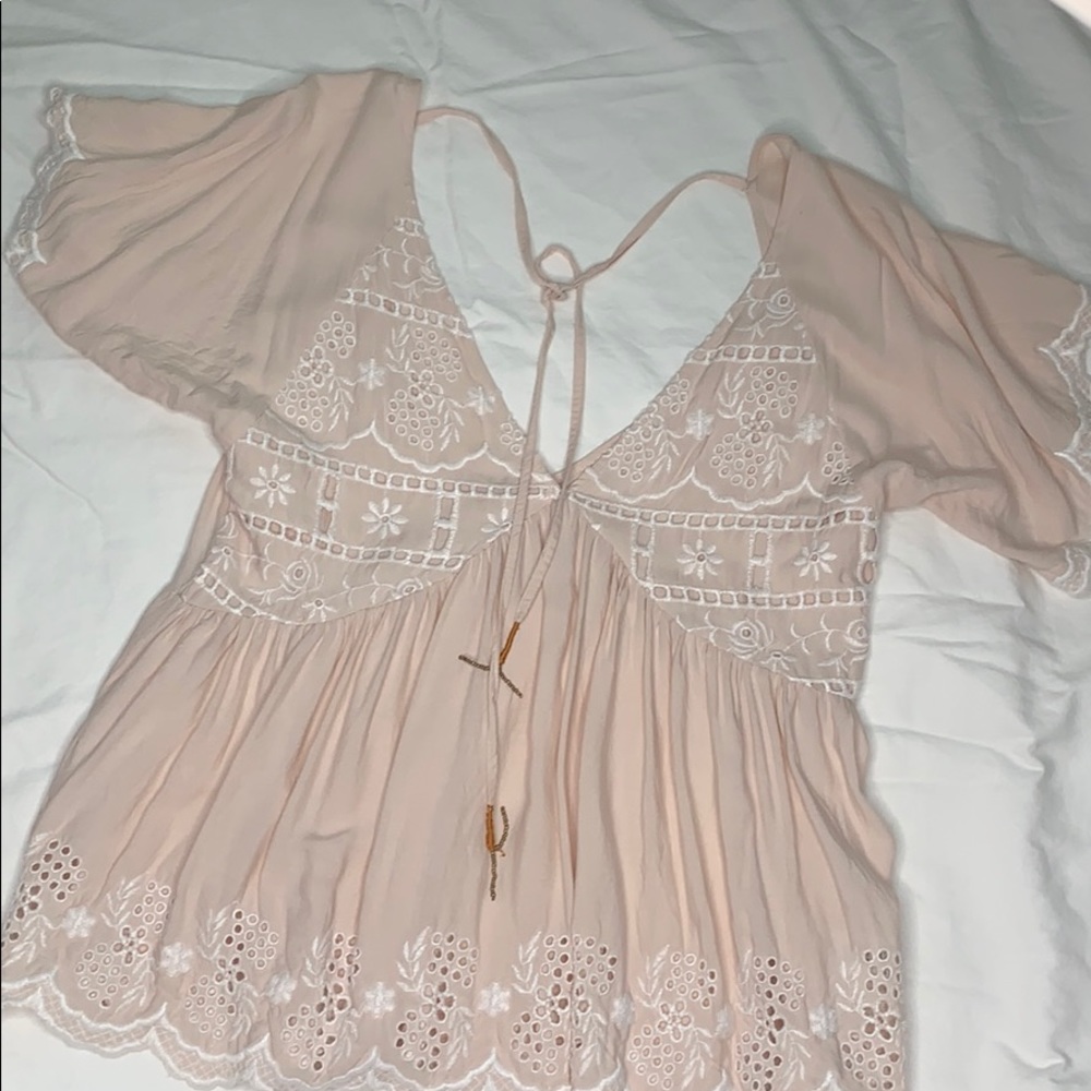 This beautiful flowy top is gorgeous